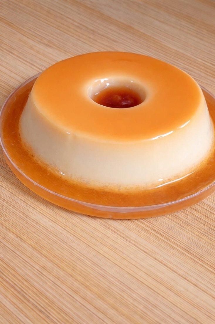 Pudim com calda de caramelo